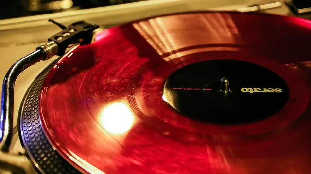 Music Hall MMF5.3 Ro-2MBR with Ortofon 2M Bronze Cartridge