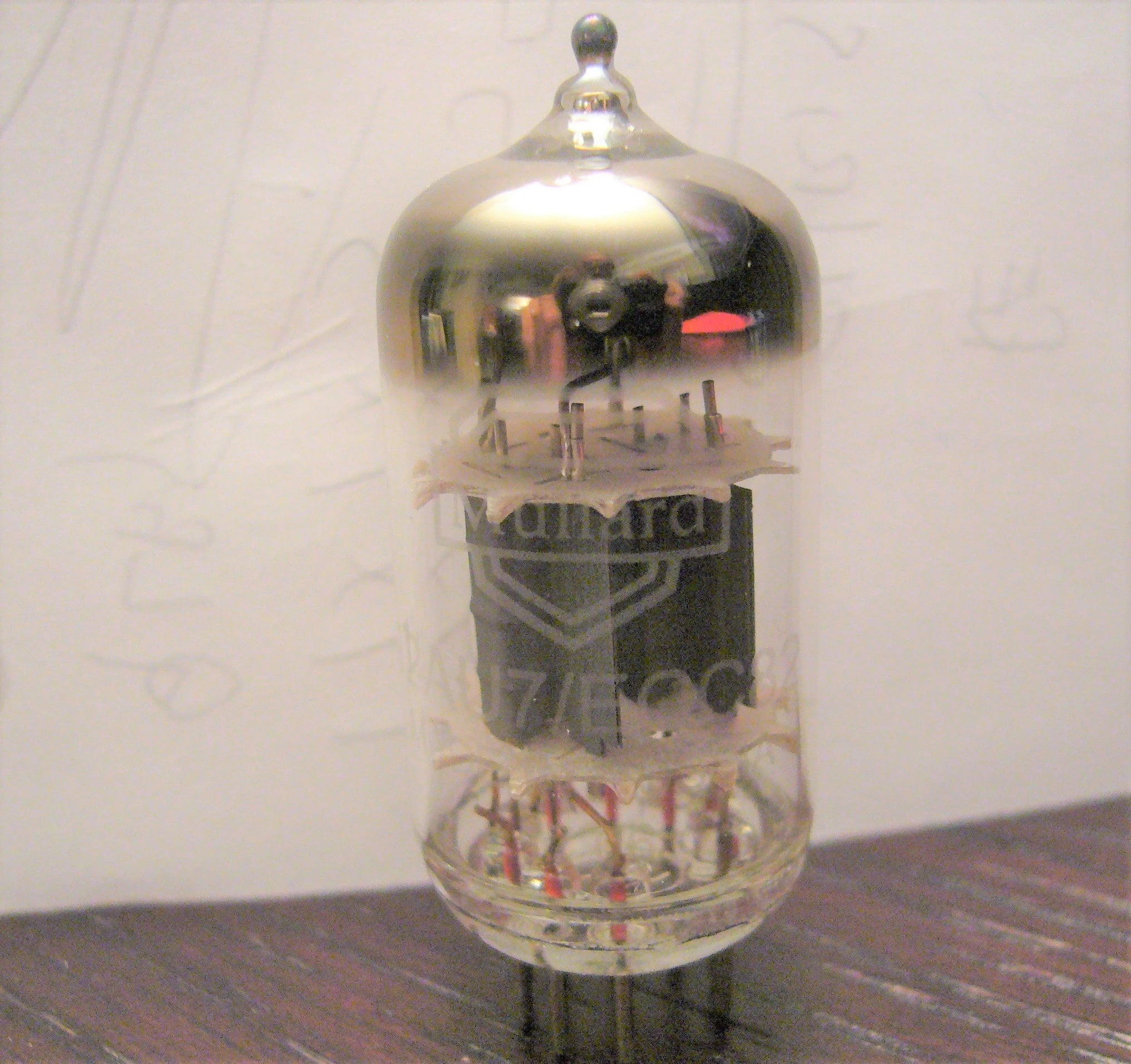 Mullard ECC82 12AU7